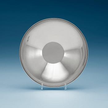 752. An Atelier Borgila sterling dish, Stockholm 1962.