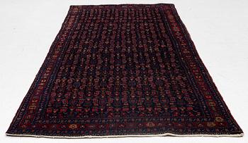 A semi-antique Bidjar carpet, c. 310 x 145 cm.