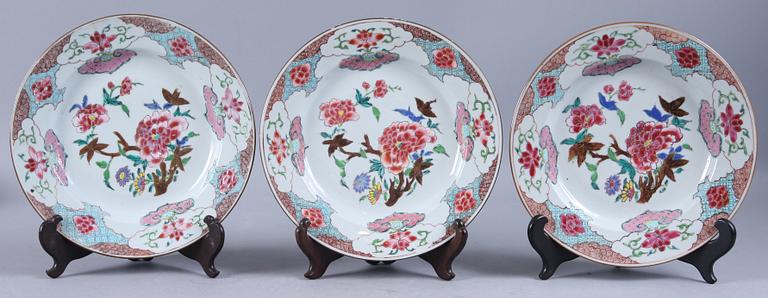 TALLRIKAR, 7 st, porslin, Kina, 1700-tal.