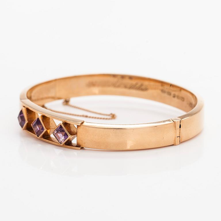 Bracelet, faceted amethysts, 14K gold. Westerback 1965.