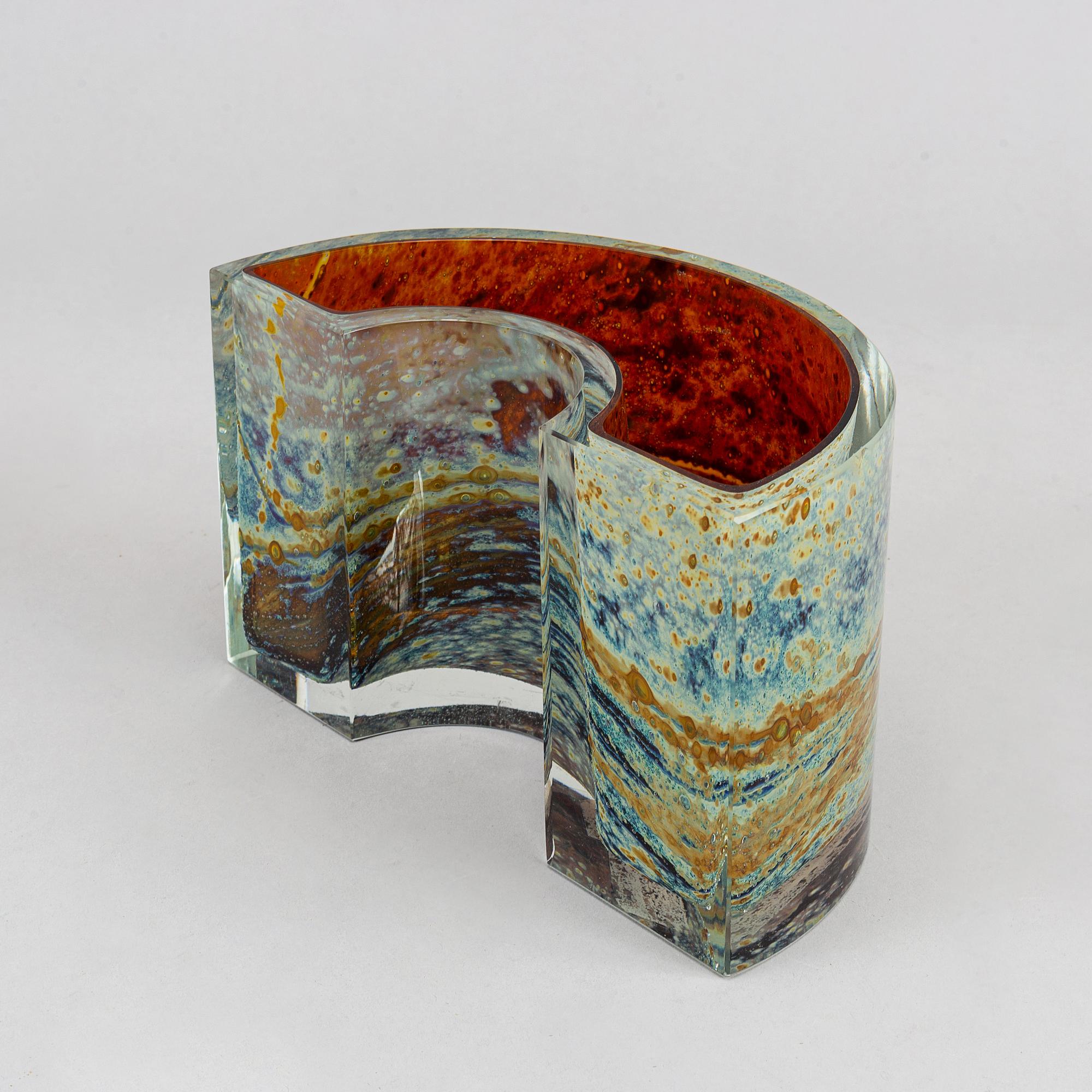 A vase/sculpture by Ivo Rozsypal, the Czech Republic, signed and dated -83.