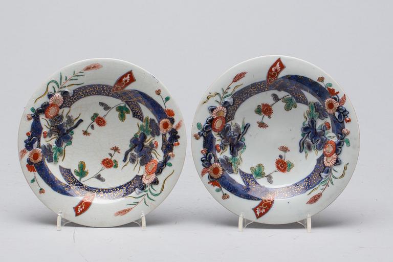 SMÅFAT, ett par, porslin, Japan, 1800-tal.