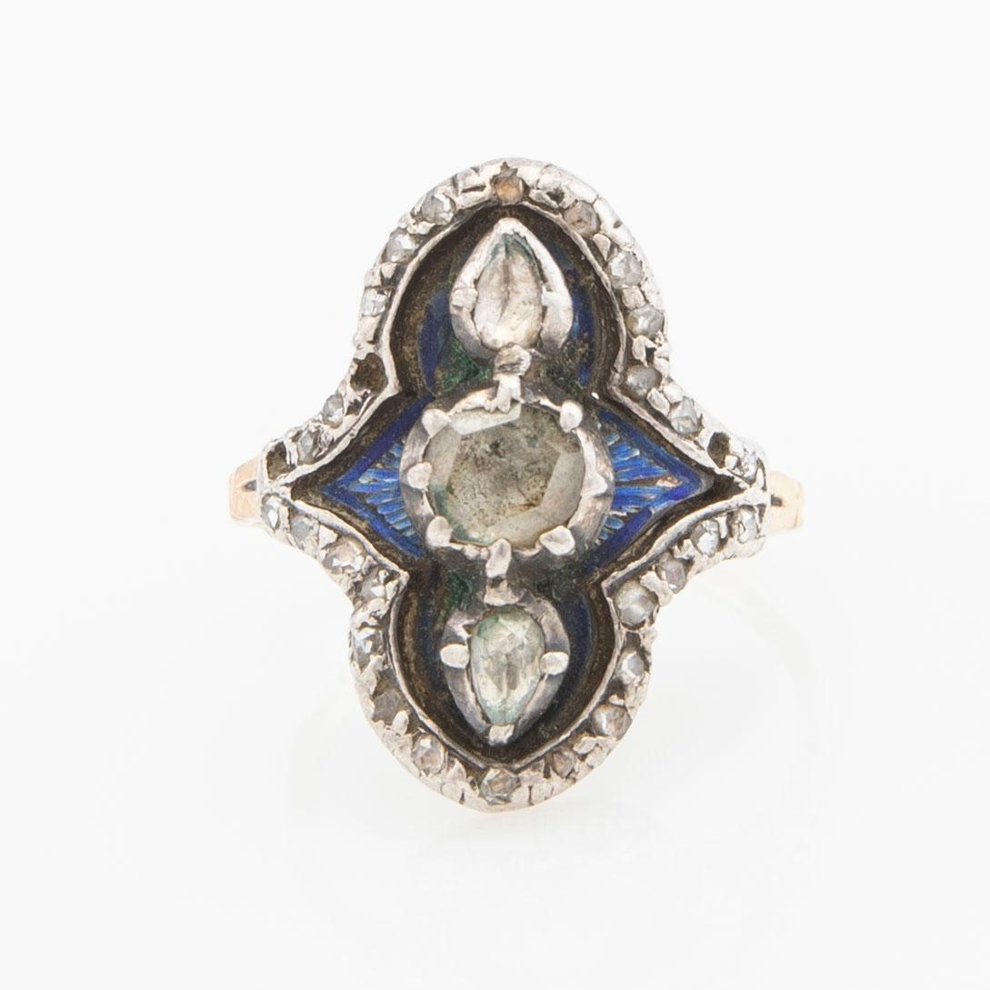 Ring, 18K gold and enamel, set with brilliant-cut diamonds.