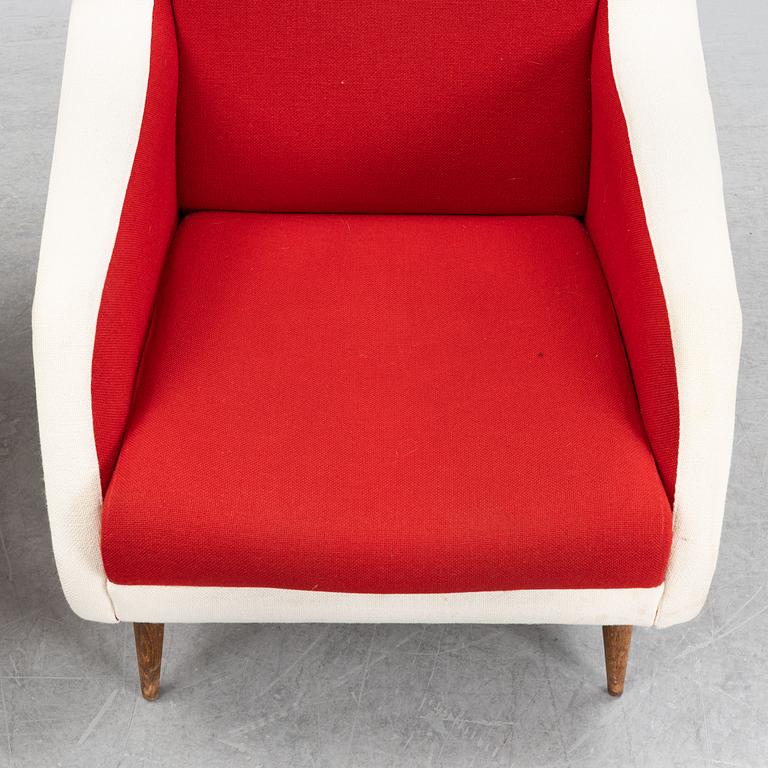 Gio Ponti, tillskrivna, fåtöljer, ett par, troligen utförda av Cassina, Italien 1950-60-tal.