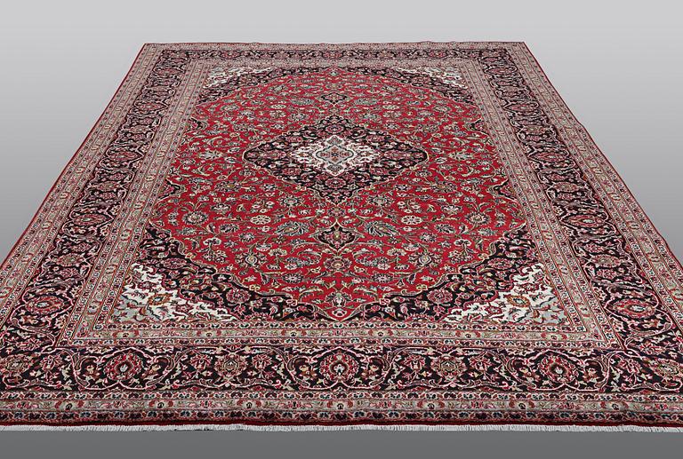 A CARPET, Kashan, ca  405 x 286 cm.