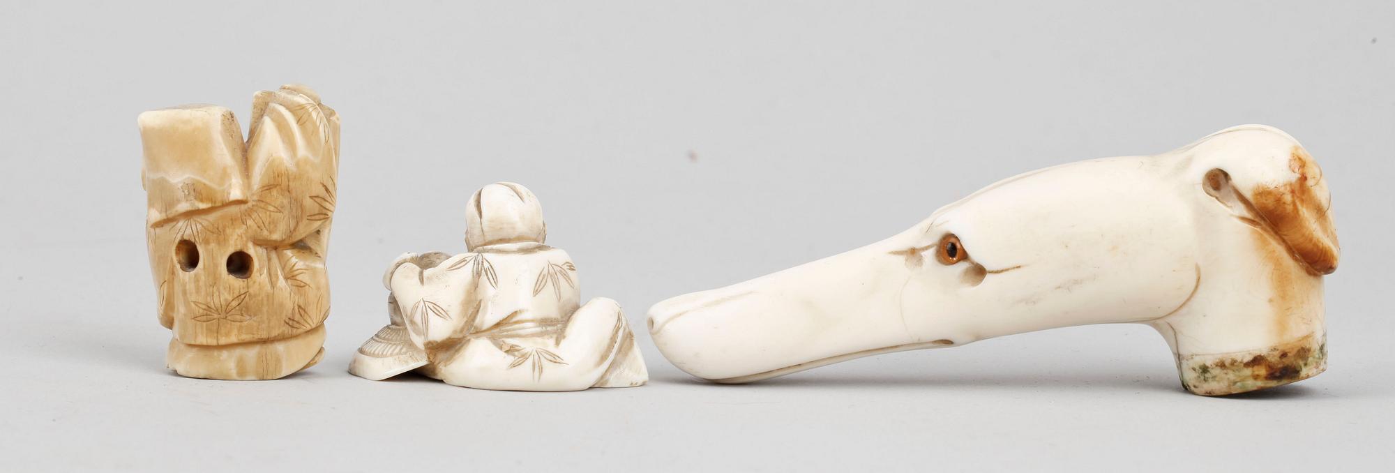 KÄPPSKAFT samt NETSUKE 2st, ben, 18/1900-tal.