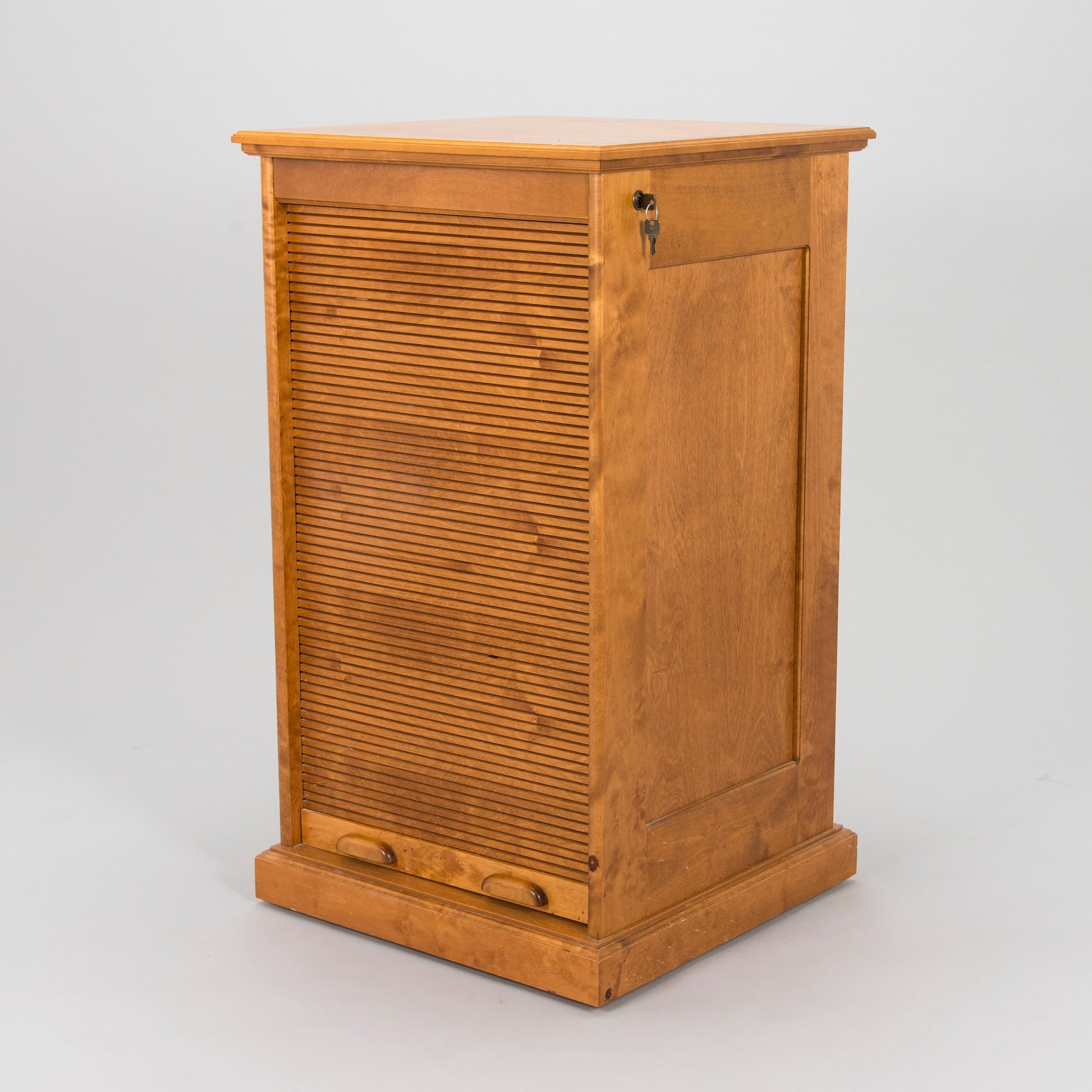 A 21st century jalousie cabinet by Boknäs.