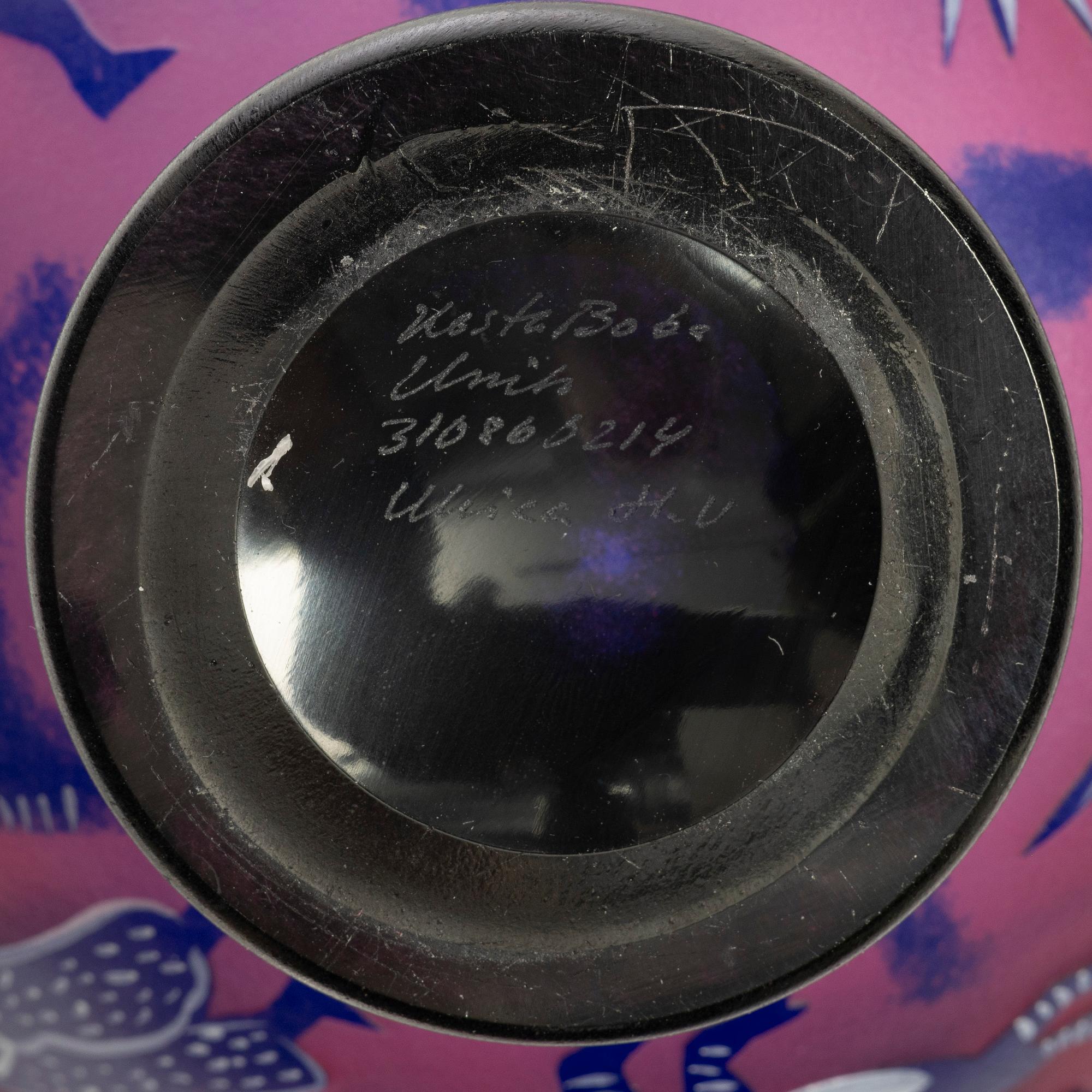 Ulrica Hydman-Vallien, a glass bowl, Kosta Boda.