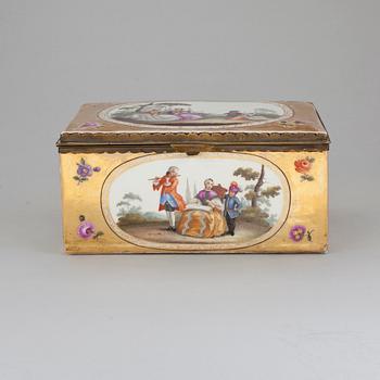 SKRIN, porslin, Europa, 1800-tal.