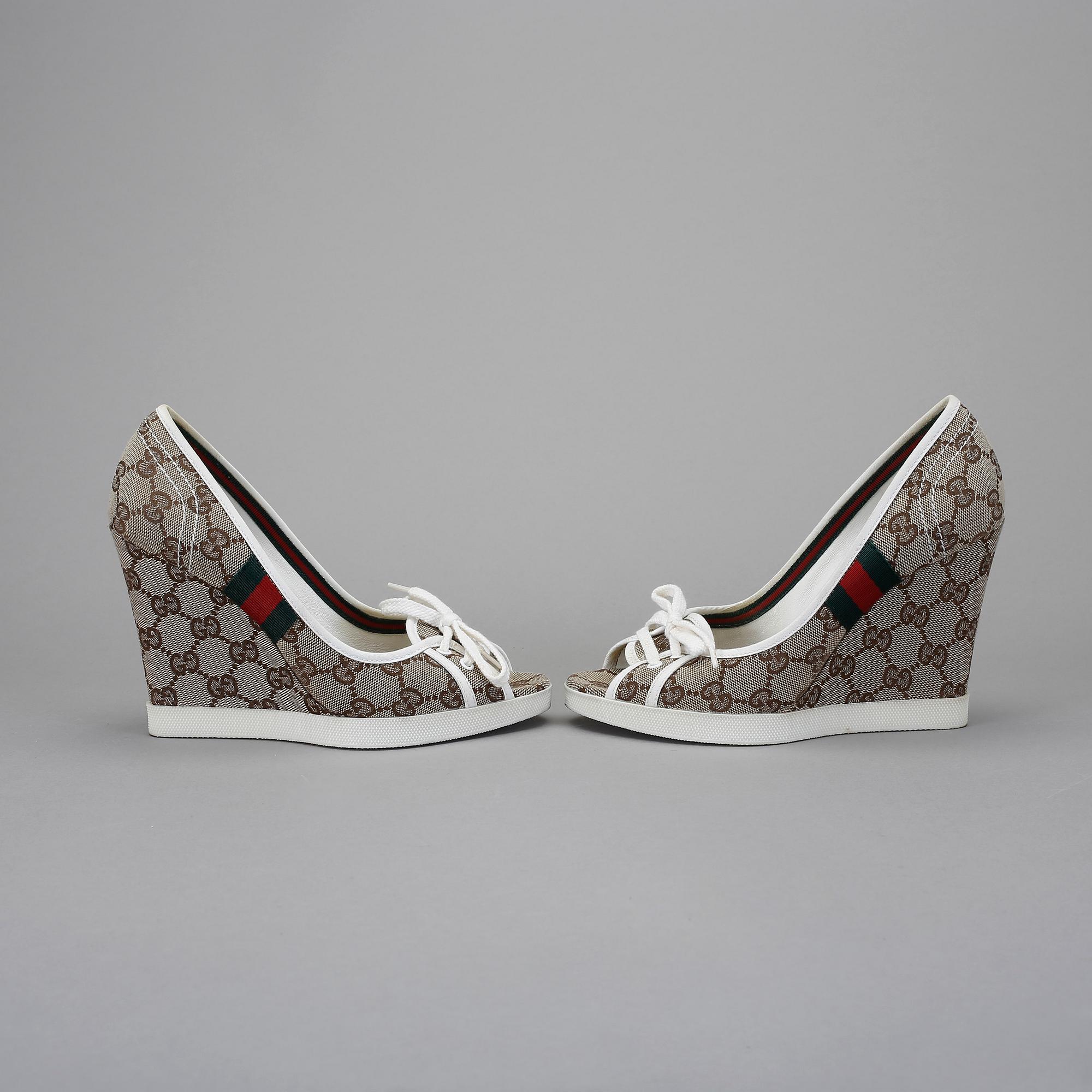SKOR, Gucci.