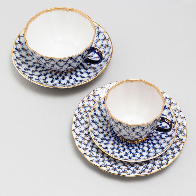 KAFFESERVIS, 45 delar, porslin, "Cobalt Net" Lomonosov, Ryssland/Sovjetunionen, 1900-talets andra hälft.