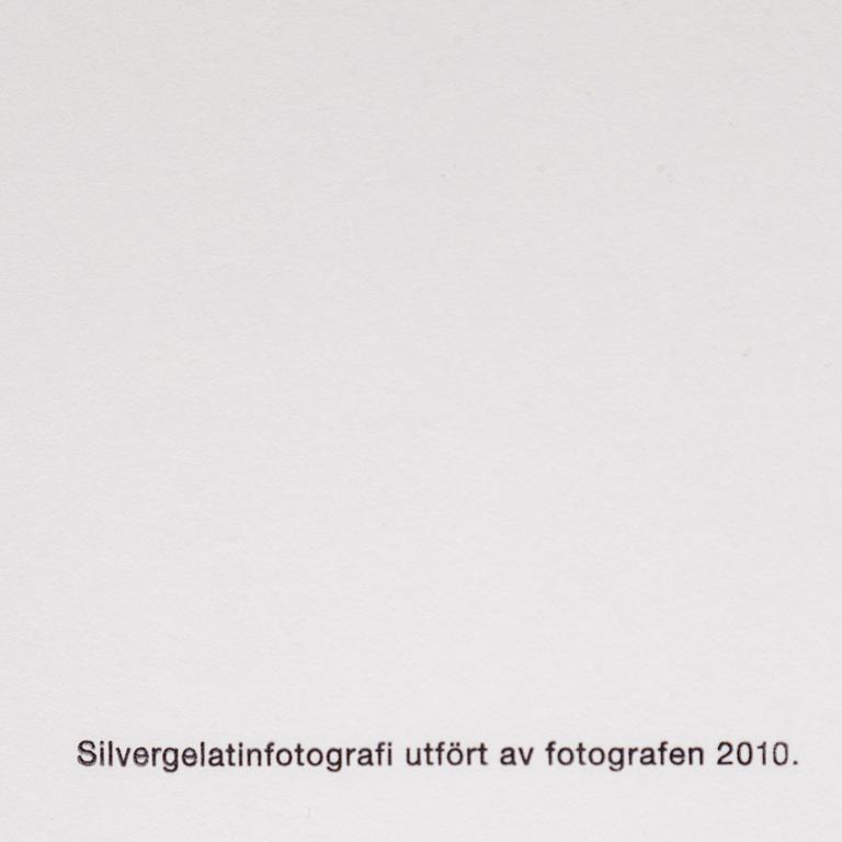 GERRY JOHANSSON, silver gelatine photograph, signed Gerry Johansson in pencil. Edition 031/100.