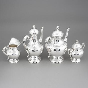 KAFFE OCH TESERVIS, 4 delar, låghaltigt silver 800, 1900-tal. Vikt ca 2308 gram.