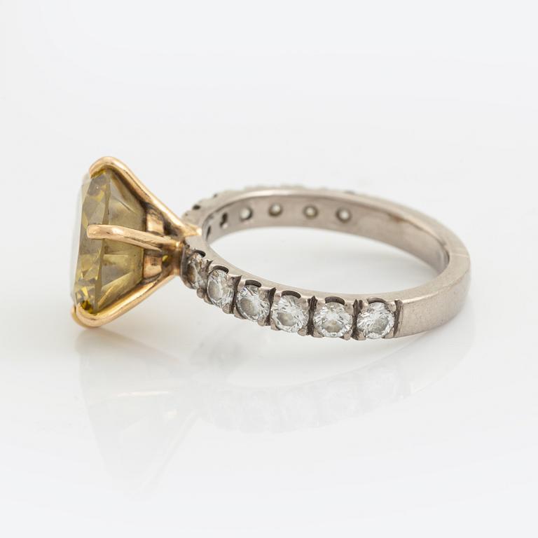 Colour treated yellow brilliant cut 6,20 ct diamond ring, Patrik af Forselles.