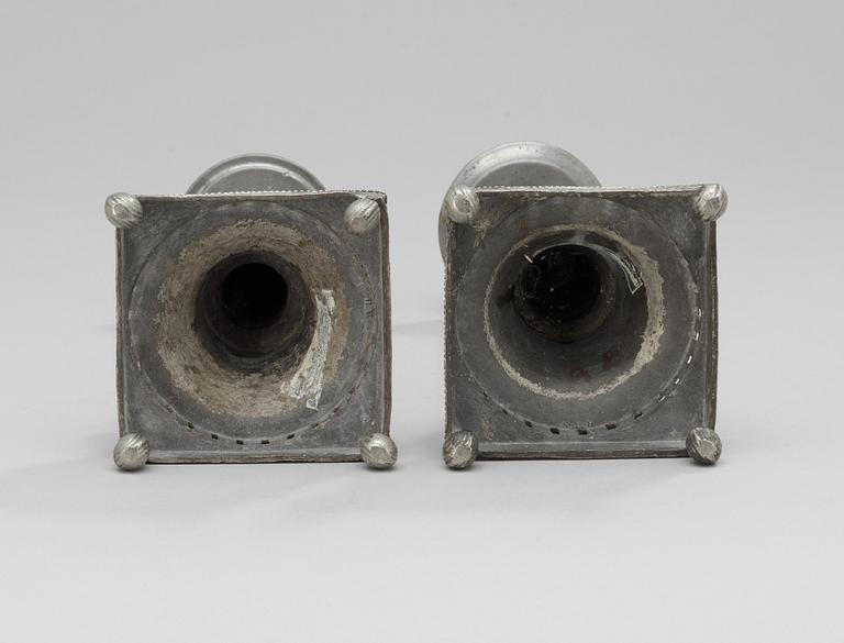 A pair of 18th century pewter candlesticks. Makers mark by Hans Wiksten, Västerås 1782-1810/14.