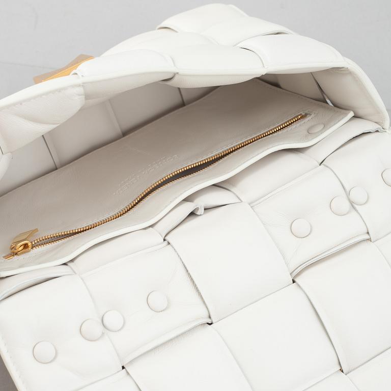 Bottega Veneta, bag, "Chain Casette".