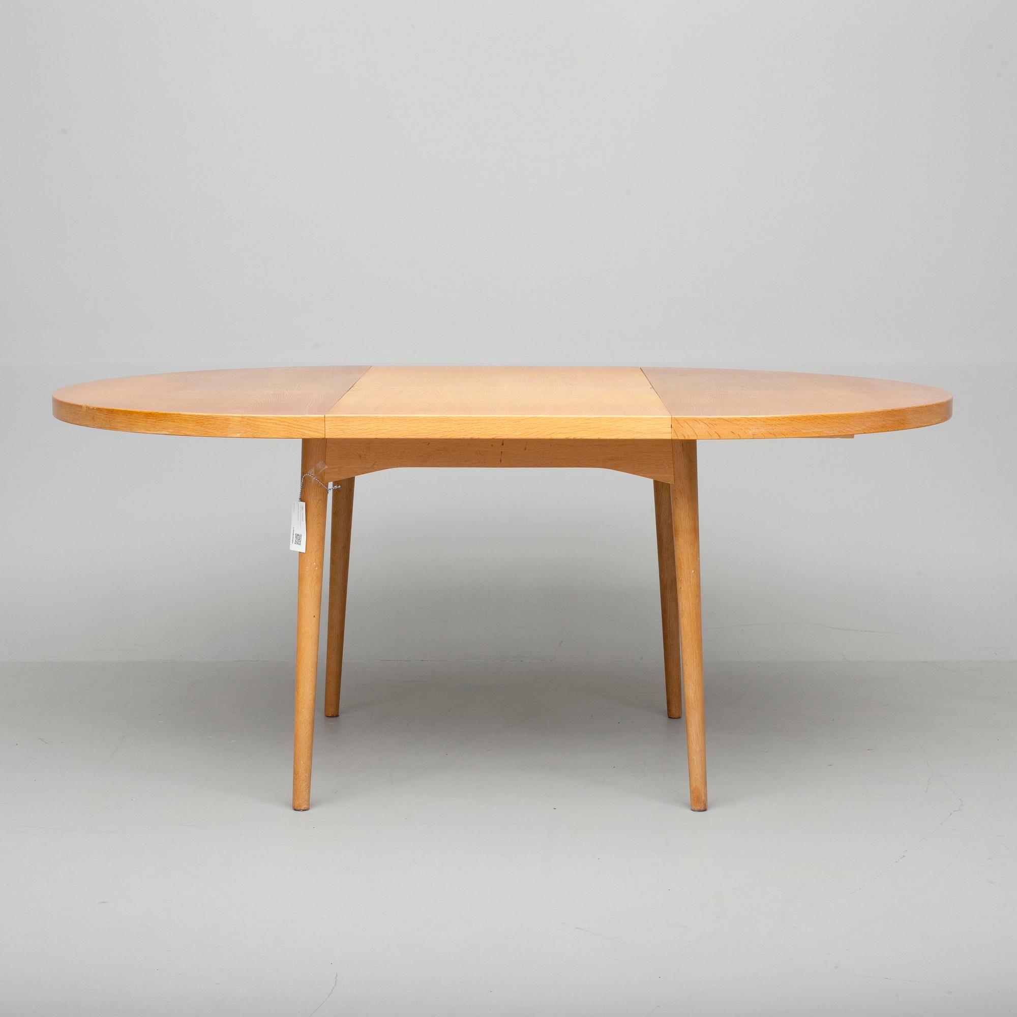 BORD, Keravan Puusepät för Stockmann.