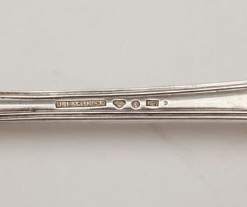 BESTICKSERVISDELAR, 45 delar, silver, bland annat C.J. Grönvall, mestadels omkring sekelskiftet 1900. Vikt ca 2114 gram.
