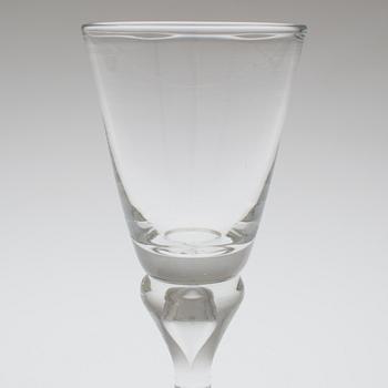 VINGLAS, 12 st, "Slottet", Tomas Harila Carlgren och Lars Sjöberg, Reijmyre Glasbruk.