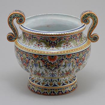YTTERFODER, fajans, renässansstil, 1800-talets andra hälft.