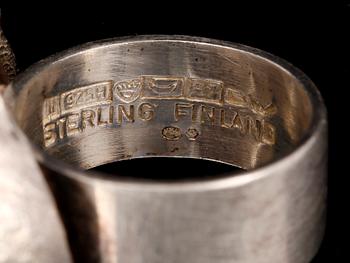 RING, sterlingsilver, Björn Weckström, Helsingfors 1971. Vikt ca 23 gram.