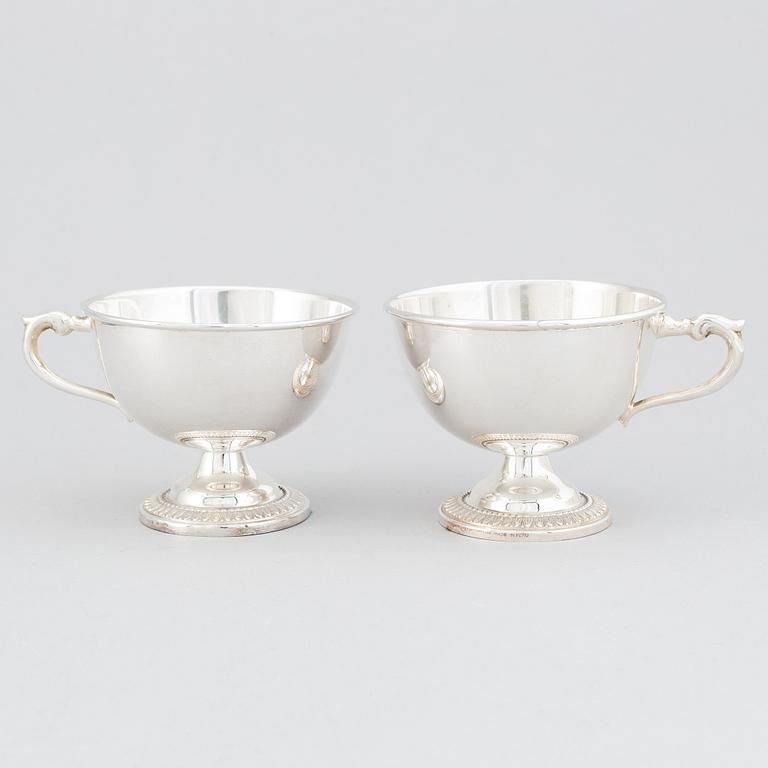 A Louis XVI-style silver 925/1000 punch-set, marked Camosso, Peru.