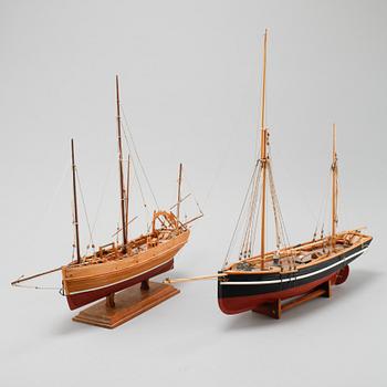 Two 20th century boat models.