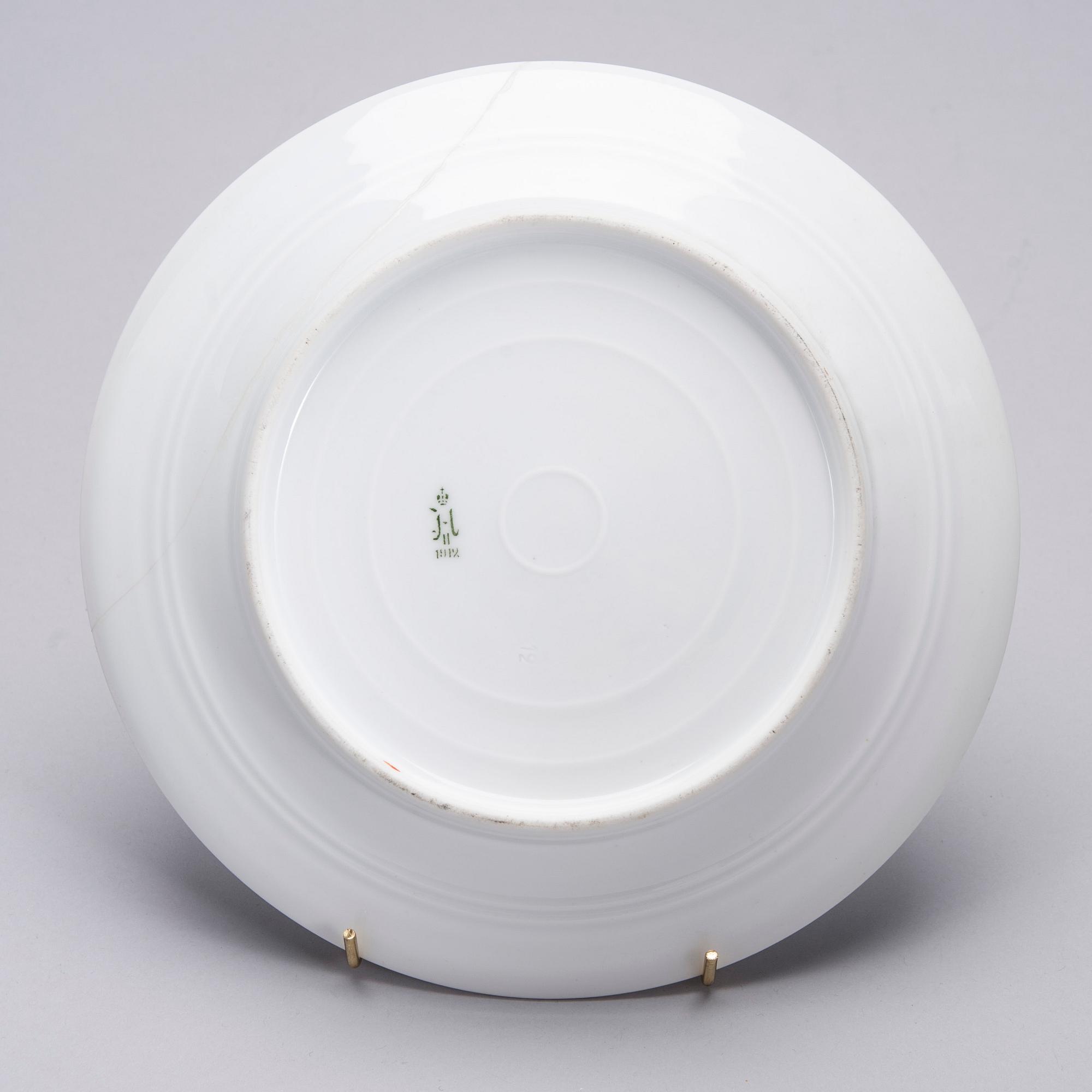 TALLRIK, porslin, Kejserliga porslinsmanufakturen, Nikolaj II:s period (1894-1917), S:t Petersburg, Ryssland 1912.