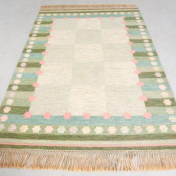 Anna-Johanna Ångström, matta rölakan signerad ca 234x168 cm.