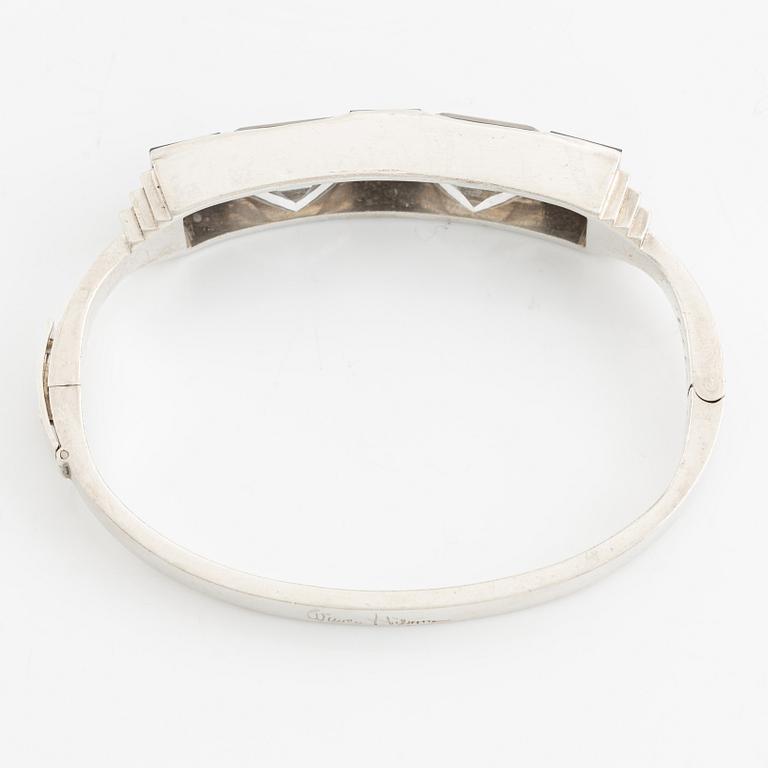 Wiwen Nilsson, armring sterlingsilver med trappslipad bergkristall och onyx, Lund 1935.