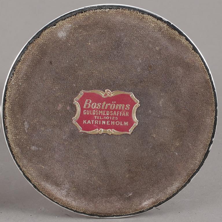 LJUSSTAKAR, 4st snarlika, silver, K&EC, Göteborg, 1956.