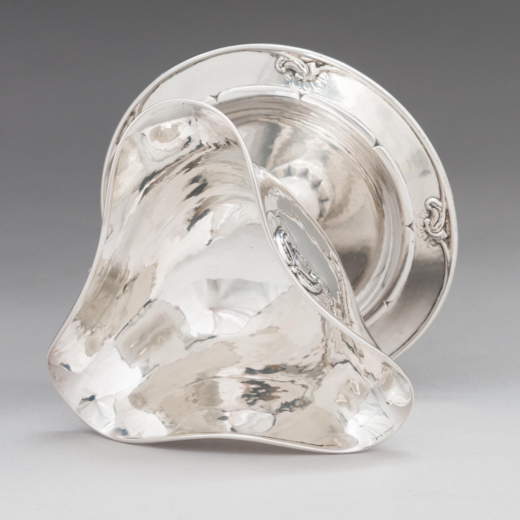 Georg Jensen, såsskål, silver, design nr 328, Köpenhamn 1919. Svenska kontrollstämplar GABF.