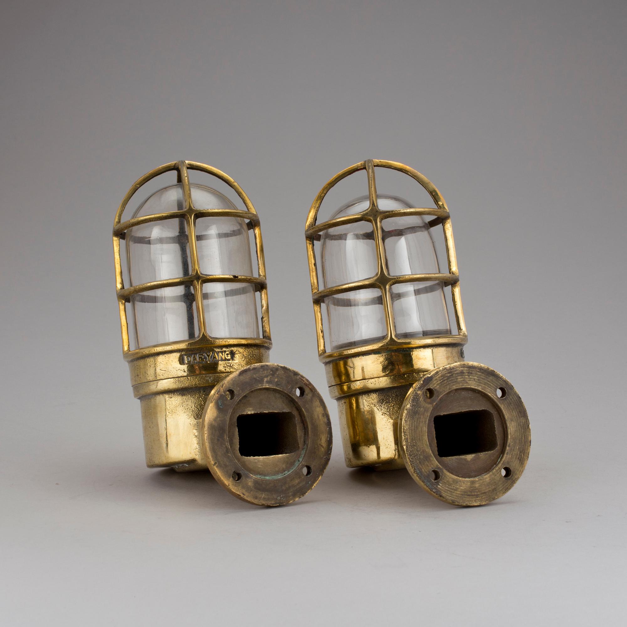 FARTYGSBELYSNING, ett par, mässing, 1900-tal.