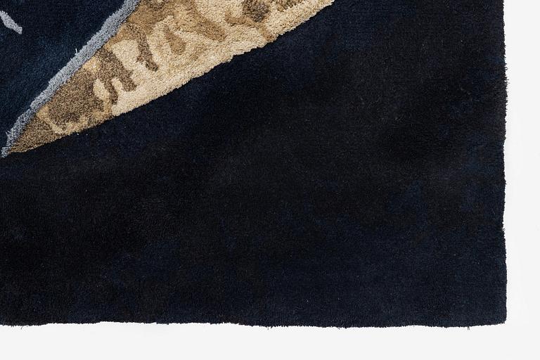 Denise Grünstein, matta "Halo", handtuftad, ca 285 x 269 cm, Ferreira de Sá, Portugal.