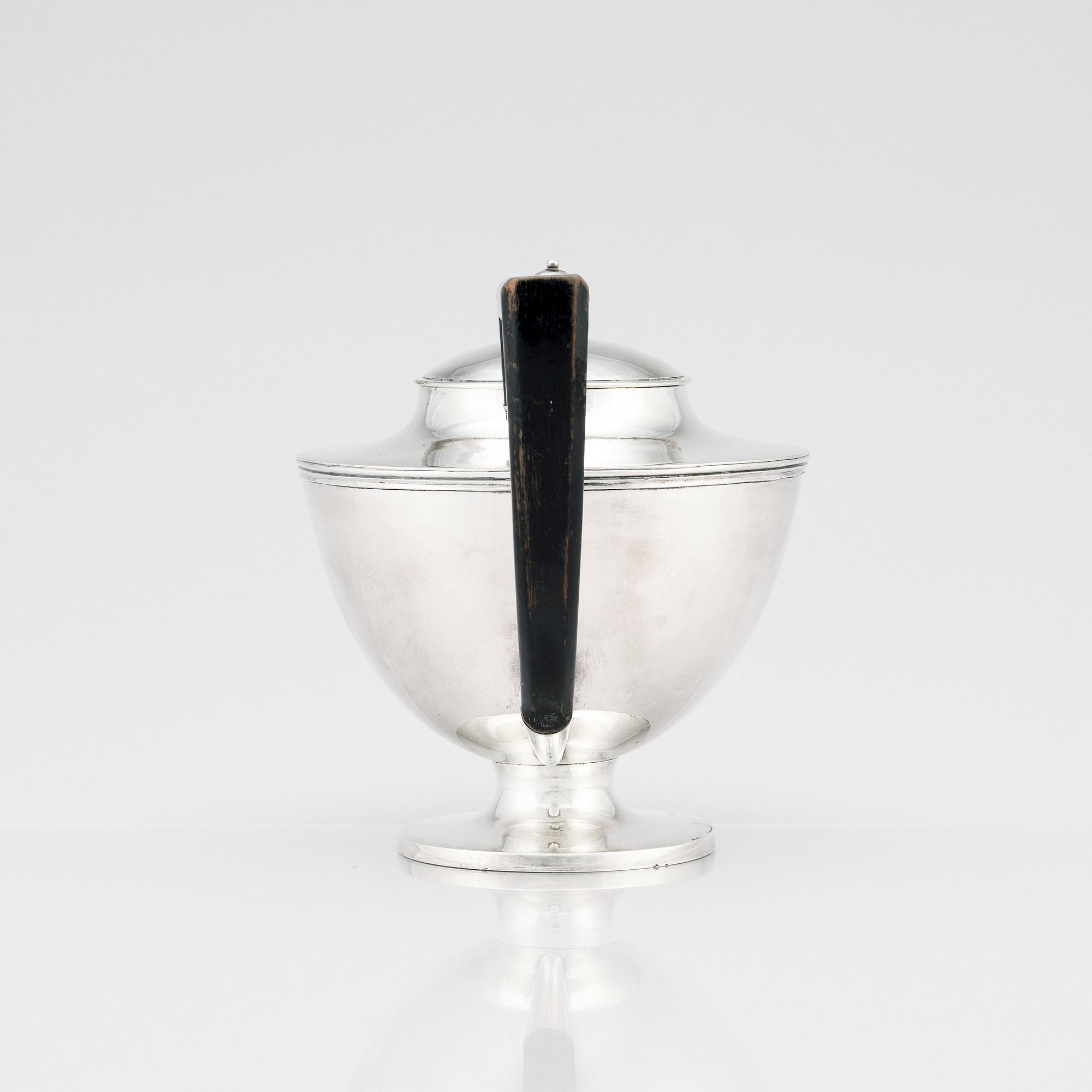 Diedrich Schvart, tekanna, silver, Karlskrona 1814. Empire.