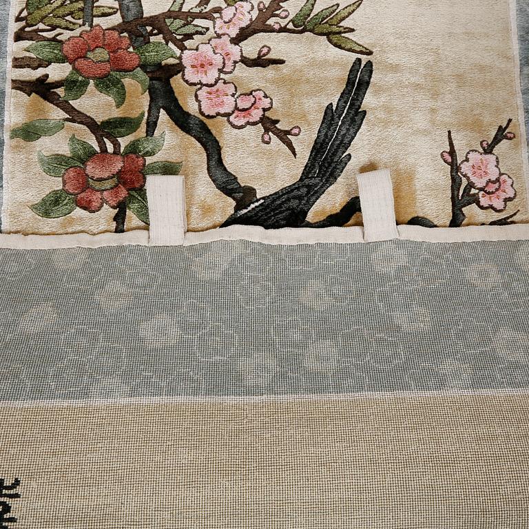 MATTA / VÄGGBONAD, silke, Kina, 139 x 69 cm.