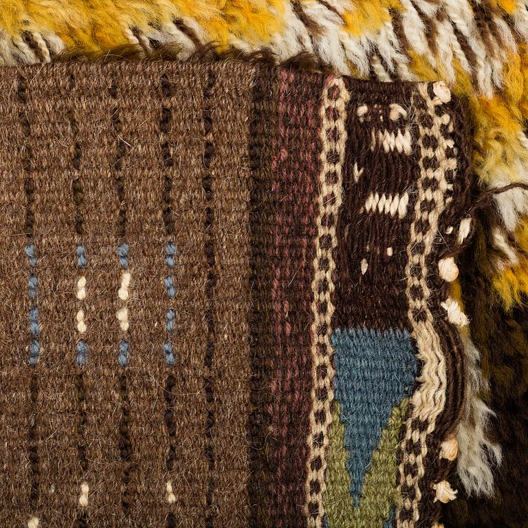 MÄRTA MÅÅS-FJETTERSTRÖM, MATTO, "Fåren", knotted pile, ca 68,5 x 48 cm, signed MMF.