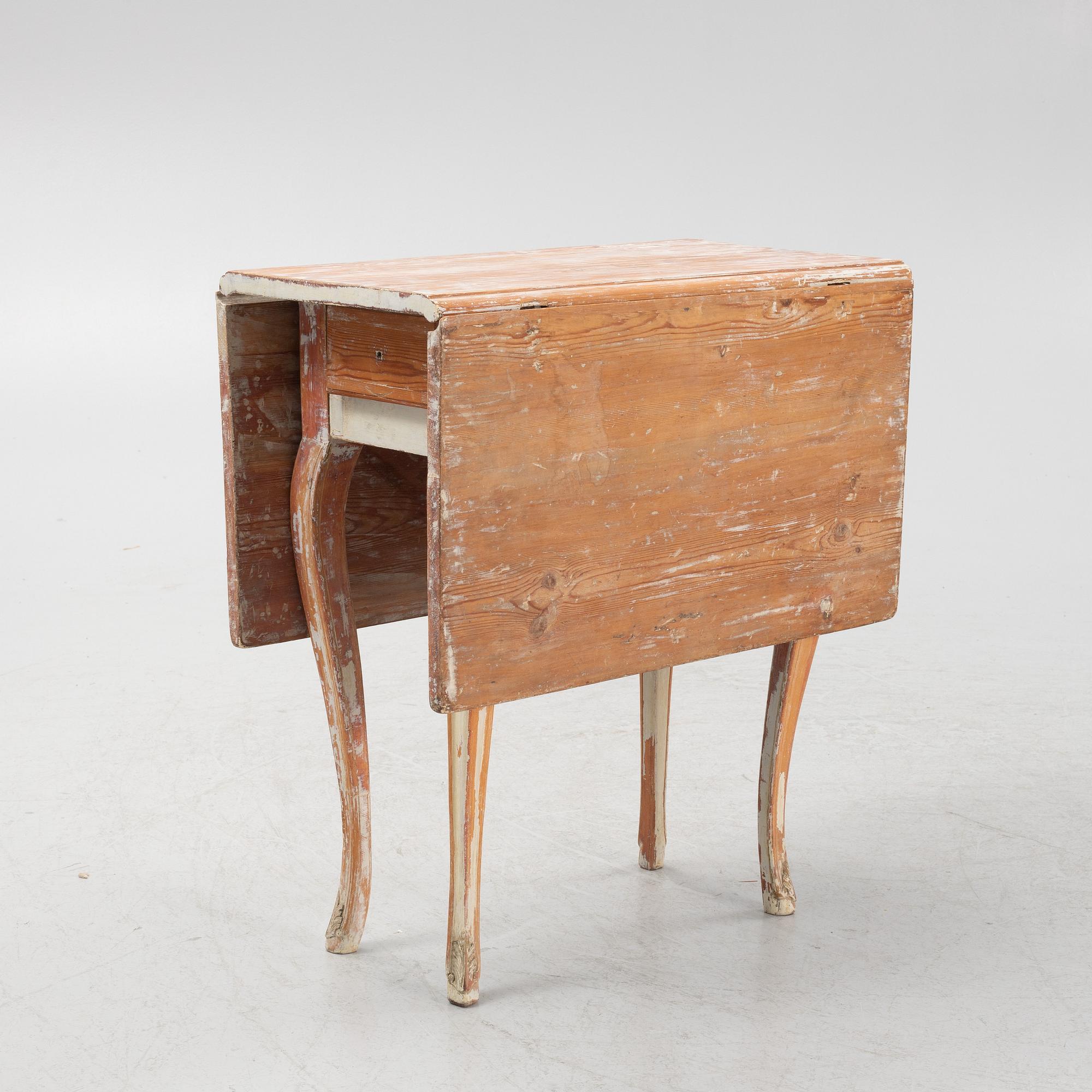 A swedish rococo gate-leg table, later part of the 18th century.