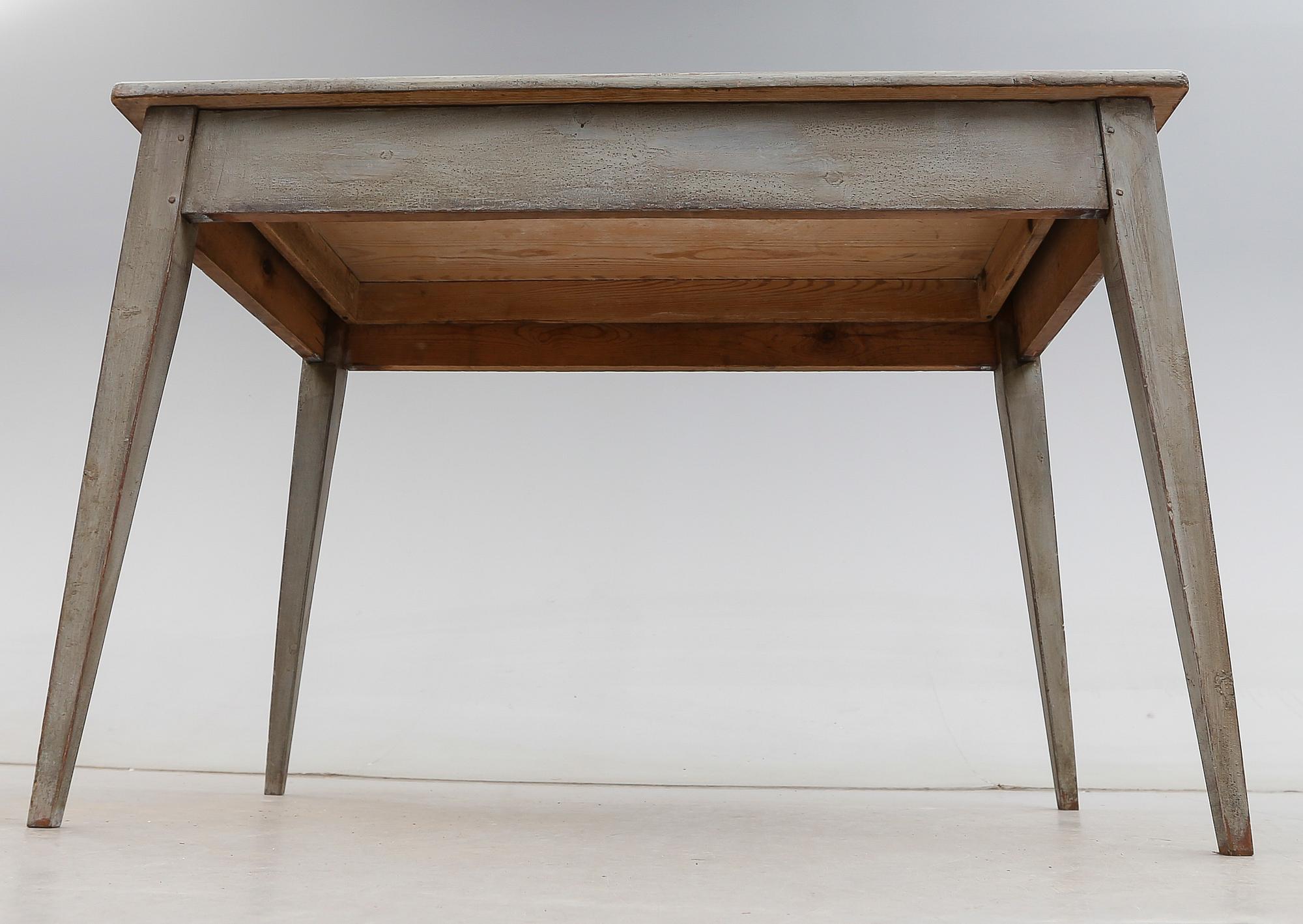 BORD, 1800-talets första hälft.