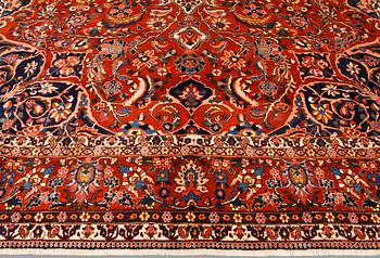 A Bakhtiari carpet, ca 420 x 320 cm.