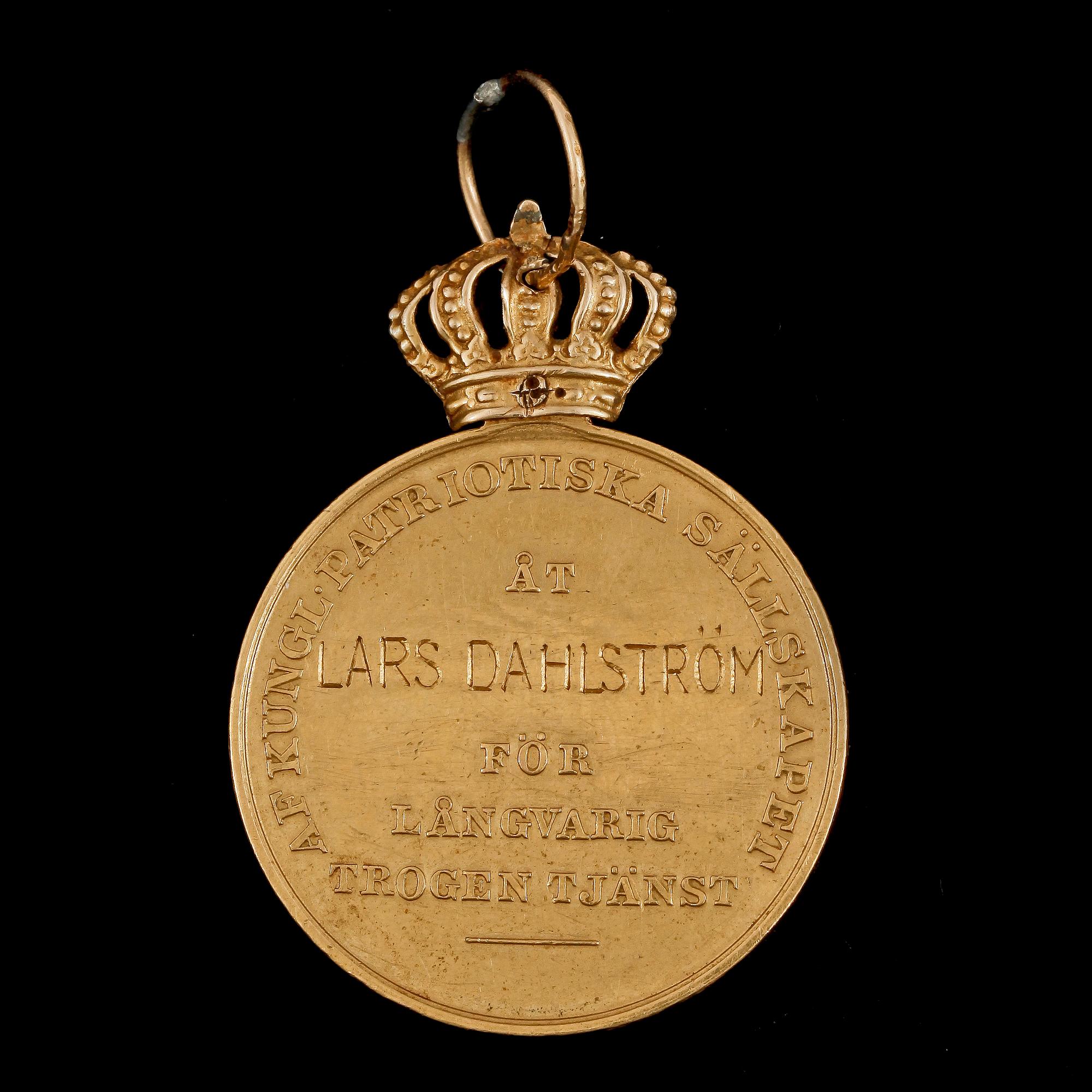MEDALJ, 21,6k guld, "Kungl Patriotiska Sällskapet", 1945. Vikt 20,6g.