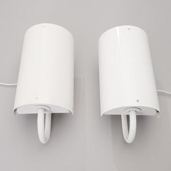 A pair of wall lights of model BS 912. Artek. Designed in 1976.