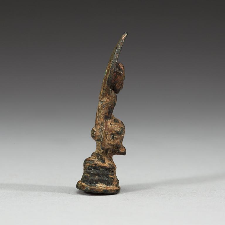 MINIATYR, brons. Troligen Tang dynastin (618-907).