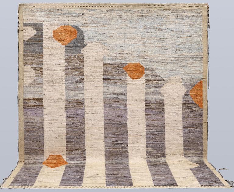 A rug, Morocco design, approx. 293 x 251 cm.