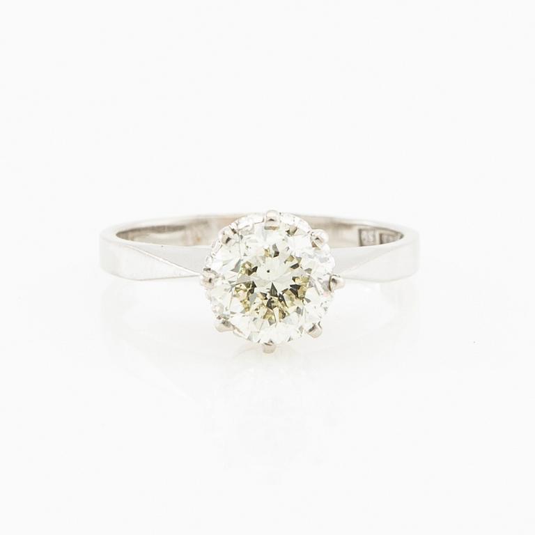 Hugo Olsson, Solitaire ring 18K white gold with a round brilliant-cut diamond, Helsingborg 1968.