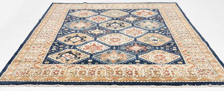 Rug, Agra, approx. 320 x 235 cm.