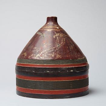 MANDARINHATTAR, 3 ST., I HATTASK. Kina, Qingdynastin, 1800-tal.