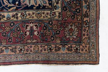Carpet, Mesh, semi-antique. approx. 335 x 250 cm.