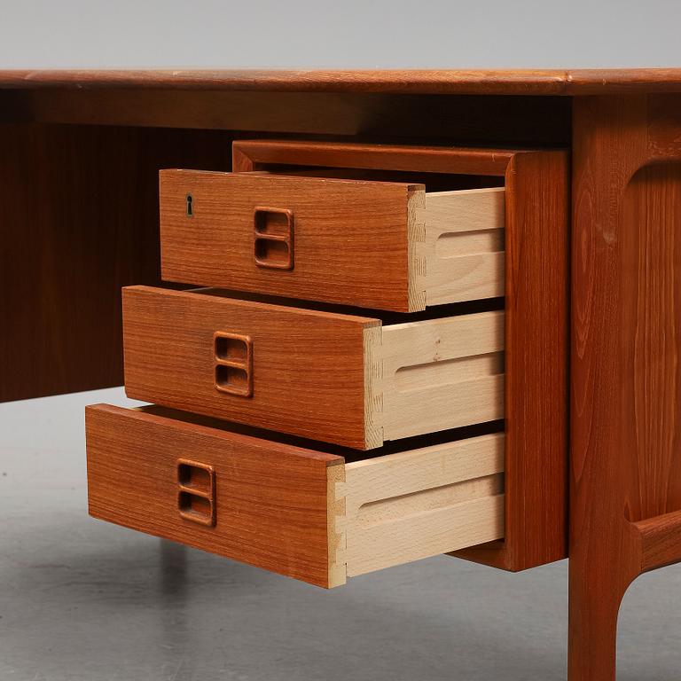 ARNE VODDER, a 1960's teak desk.