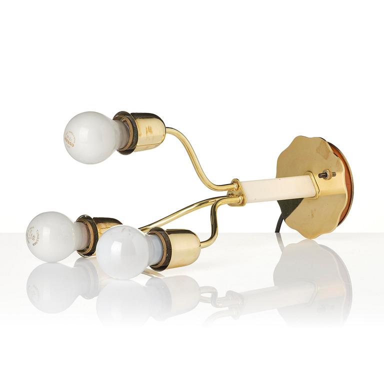 Harald Notini, a table lamp model "15484", Arvid Böhlmarks Lampfabrik, Stockholm, 1940s.